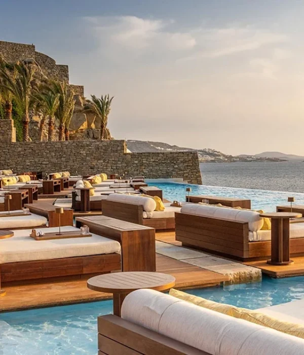 Pools and Sunbeds